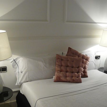 Apartamentos Manzana マドリード 部屋 写真